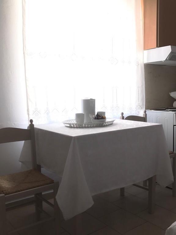 Milos Apartments アダマス エクステリア 写真