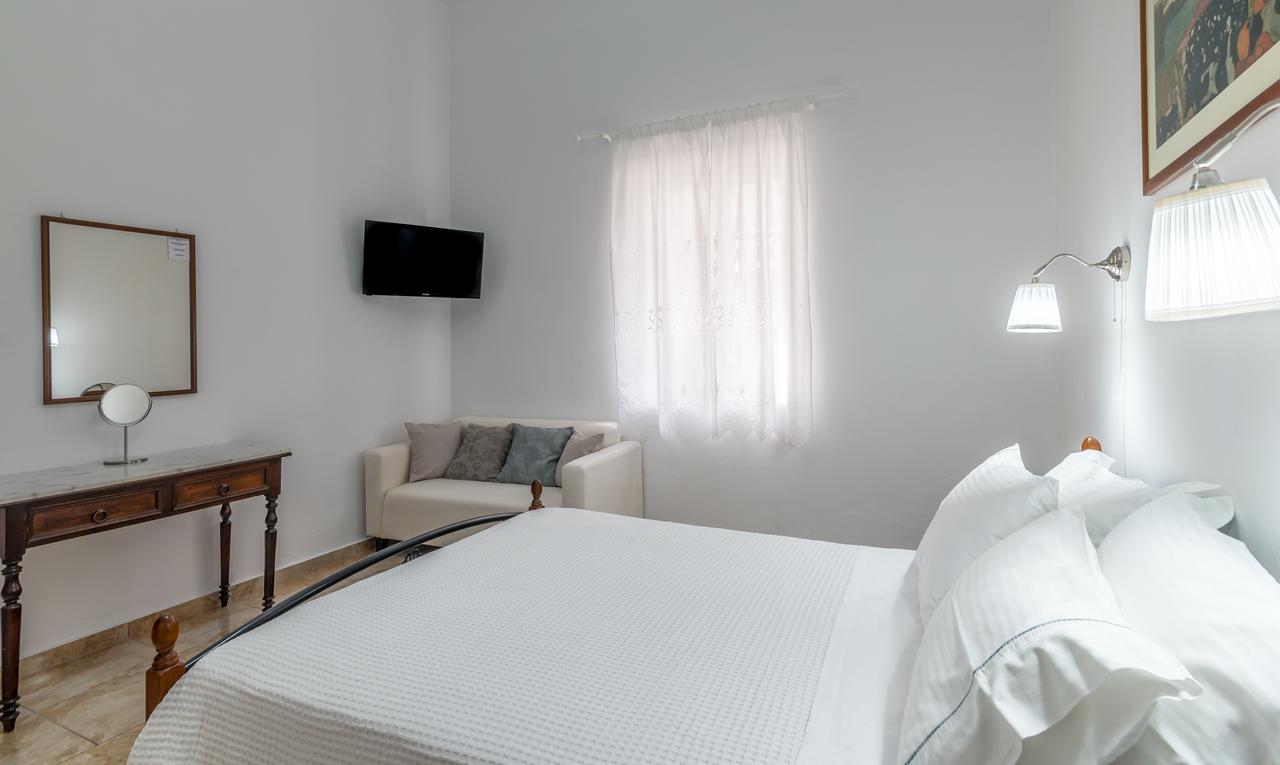 Milos Apartments アダマス エクステリア 写真